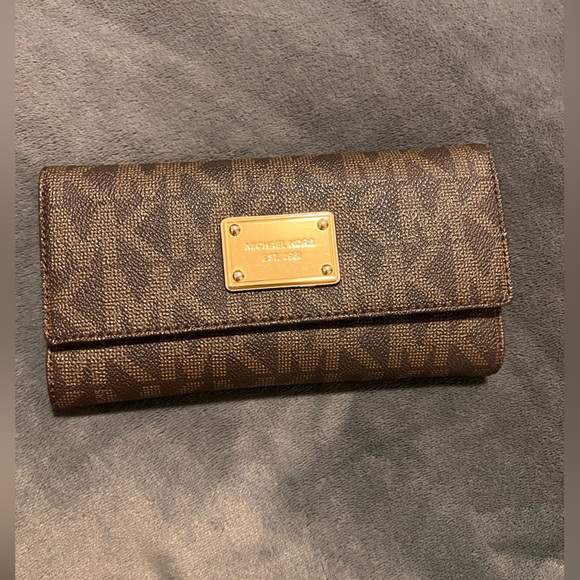 New without tag Michael Kors Wallet